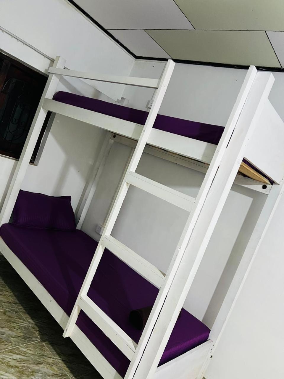 Honey Beach Hostel 尼甘布 外观 照片