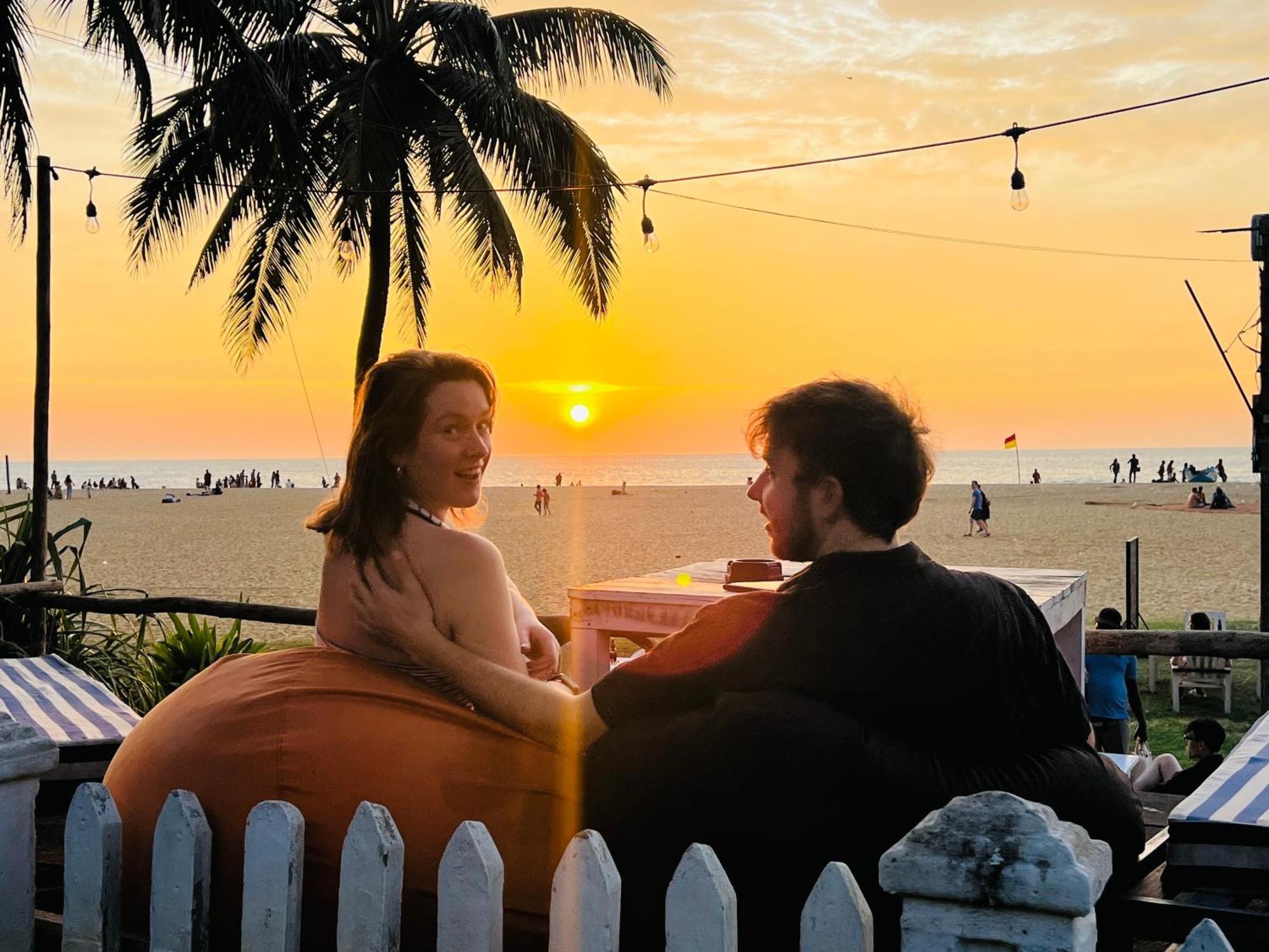 Honey Beach Hostel 尼甘布 外观 照片